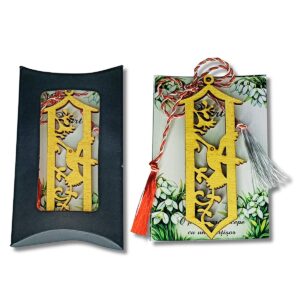 Martisor decorativ din lemn- auriu - ''Gand de primavara''