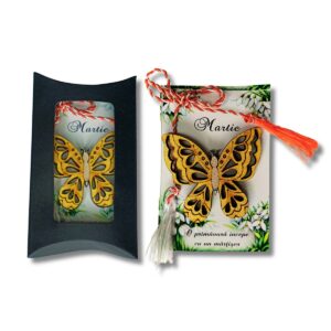 Martisor decorativ din lemn- auriu - ''Aripi de primavara''